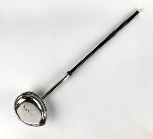 FINE GEORGIAN SOLID SILVER STERLING PUNCH TODDY LADLE 1736 ARMORIAL - ADDITIONAL PHOTO 5