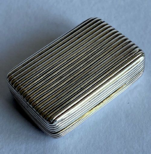 MAGNIFICENT LARGE GEORGIAN SOLID SILVER STERLING VINAIGRETTE GILT LONDON 1801 - ADDITIONAL PHOTO 3