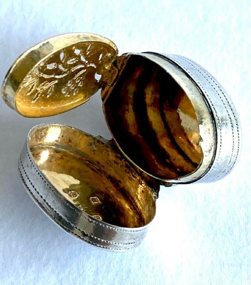 MAGNIFICENT GEORGIAN SOLID SILVER STERLING VINAIGRETTE GILT 1801 - ADDITIONAL PHOTO 6
