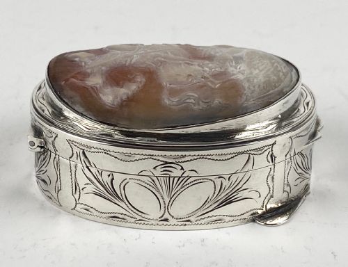 MAGNIFICENT SOLID SILVER STERLING CAMEO SNUFF BOX GEORGE AND THE DRAGON - ADDITIONAL PHOTO 2