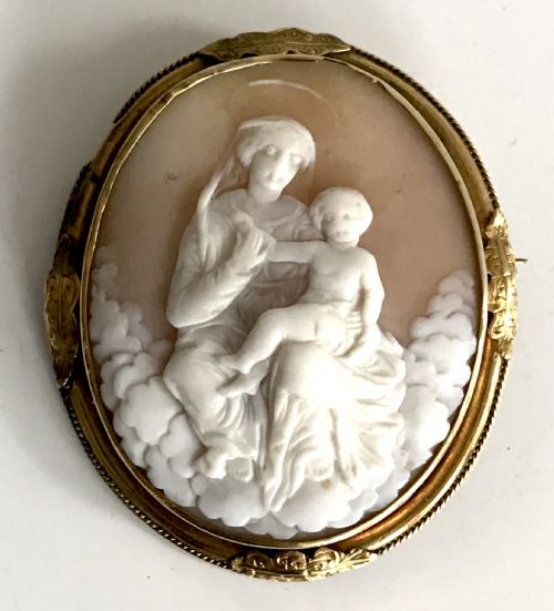 MAGNIFICENT ANTIQUE LARGE RELIGIOUS CAMEO BROOCH 18TH C 22K GOLD - ADDITIONAL PHOTO 4