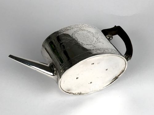 SOLID SILVER STERLING GEORGIAN TEAPOT LONDON 1781 - ADDITIONAL PHOTO 5