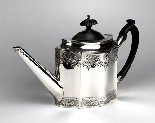 GEORGIAN SOLID SILVER STERLING TEAPOT LONDON 1793 JOHN ROBINS - ADDITIONAL PHOTO 1