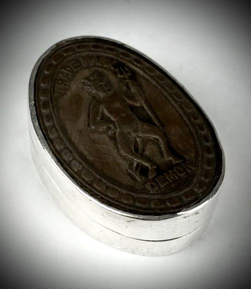 NOVELTY VICTORIAN SOLID SILVER DEMON SNUFF BOX 1897 - ADDITIONAL PHOTO 2