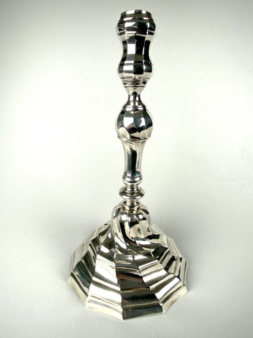 A PAIR OF SOLID SILVER 18TH CENTURY WRYTHEN SKIRT CANDLESTICKS - ADDITIONAL PHOTO 17