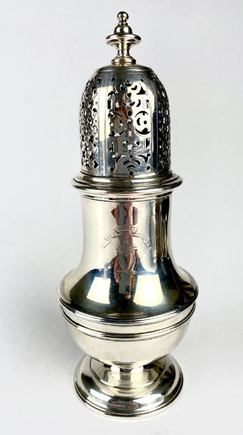 magnificent solid silver sterling georgian sugar shaker caster london 1813 - CATEGORY: ANTIQUE SILVER - DATED GEORGIAN