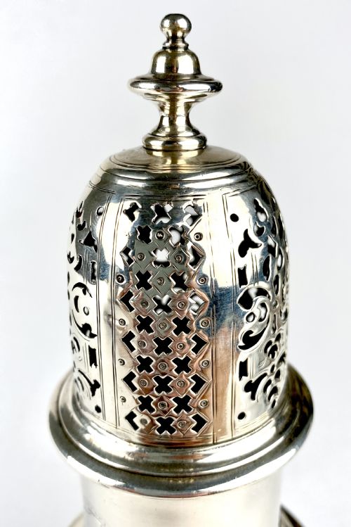 MAGNIFICENT SOLID SILVER STERLING GEORGIAN SUGAR SHAKER CASTER LONDON 1813 - ADDITIONAL PHOTO 7