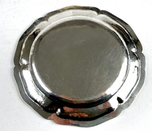 MAGNIFICENT SET 5 SOLID SILVER STERLING DINNER PLATES 2405G SPAIN 18TH GEORGIAN - ADDITIONAL PHOTO 3
