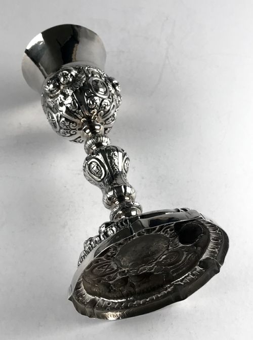 MAGNIFICENT RARE GERMAN 18TH CENTURY SOLID SILVER RELIGIOUS CHALICE - ADDITIONAL PHOTO 10