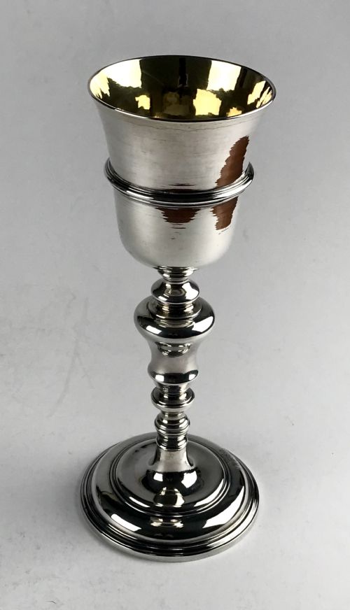 MAGNIFICENT RARE CHALICE FRENCH 18TH C SOLID SILVER GILT RELIGIOUS - ADDITIONAL PHOTO 4