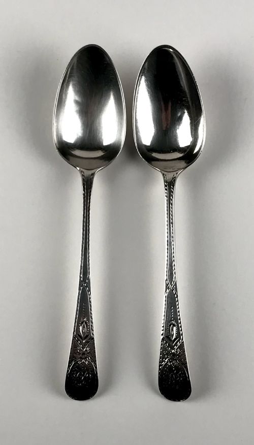 pair georgian solid silver sterling 125g bright cut table spoons 1790 london - CATEGORY: ANTIQUE SILVER - DATED GEORGIAN