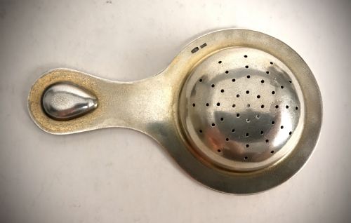 RUSSIAN SOLID SILVER GILT AND POLYCHROME CLOISONNE ENAMEL TEA STRAINER 47G - ADDITIONAL PHOTO 2