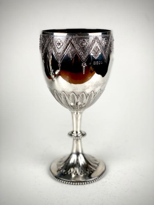 large ceremonial solid silver wine chalice london 1874 27cm - CATEGORY: ANTIQUE SILVER - DATED VICTORIAN