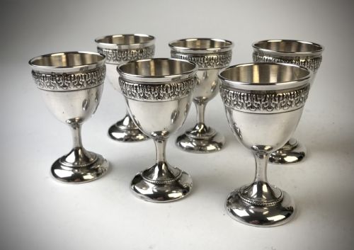 set 6 19th century solid silver french egg cups - CATEGORY: ANTIQUE SILVER - DATED 1880