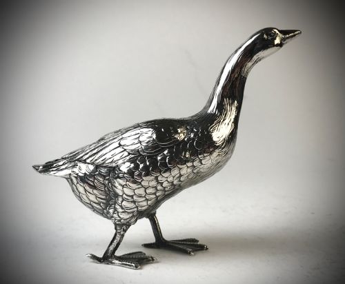 ANTIQUE REALISTIC SOLID SILVER GOOSE ANIMAL CIRCA 1890 - ADDITIONAL PHOTO 1