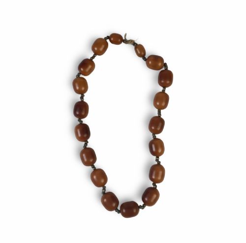 ANTIQUE AFRICAN AMBER NECKLACE CIRCA 1920 - ADDITIONAL PHOTO 2