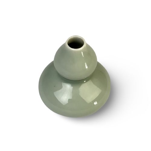 CHINESE PORCELAIN CELADON DOUBLE GOURD VASE CIRCA 1920 - ADDITIONAL PHOTO 6