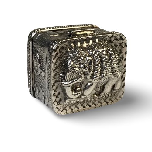 solid silver thai siamese pill box elephant - CATEGORY: ANTIQUE SILVER - DATED 1920