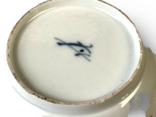 LARGE MEISSEN 18TH CENTURY PORCELAIN BOWL HAND PAINTED FLOWERS - ADDITIONAL PHOTO 7