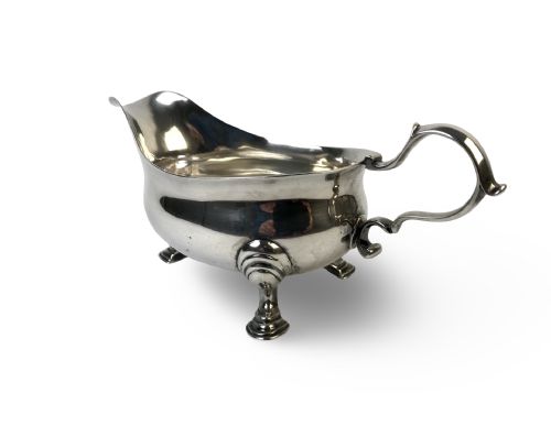 GEORGIAN SOLID SILVER STERLING SAUCE GRAVY BOAT LONDON 1743 18TH CENTURY - ADDITIONAL PHOTO 2