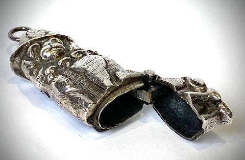 SOLID SILVER STERLING VESTA CASE DOG NOVELTY CIRCA 1900 - ADDITIONAL PHOTO 2
