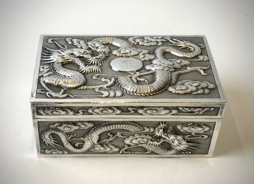 chinese export solid silver sterling box dragons 19th century - CATEGORY: ANTIQUE SILVER - DATED 19TH CENTURY