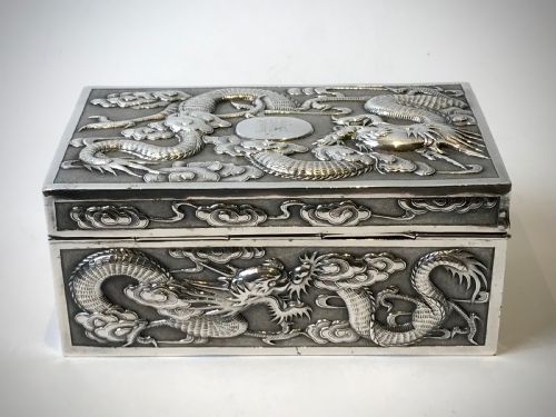 CHINESE EXPORT SOLID SILVER STERLING BOX DRAGONS 19TH CENTURY - ADDITIONAL PHOTO 4