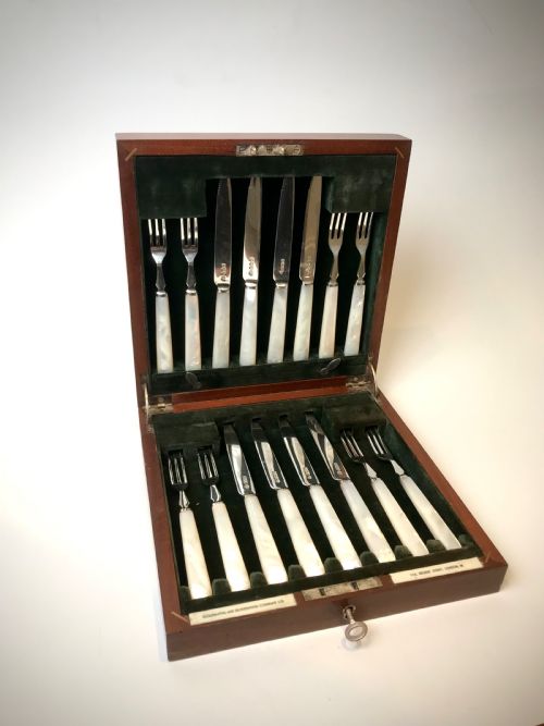 MAGNIFICENT SOLID SILVER STERLING MOTHER PEARL DESSERT CUTLERY BOXED - ADDITIONAL PHOTO 1