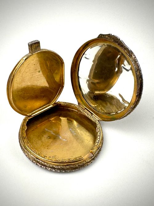 SOLID SILVER GILT JEWEL PILL BOX 19TH CENTURY VICTORIAN - ADDITIONAL PHOTO 2