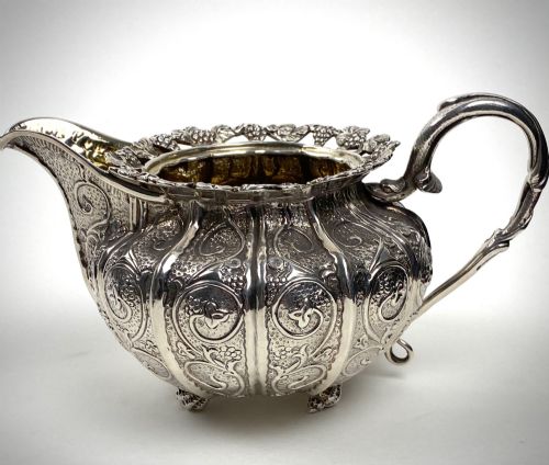 GEORGIAN SOLID SILVER STERLING MILK JUG LONDON 1821
