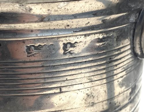 GEORGIAN 18TH CENTURY PEWTER QUART SIZE TANKARD - ADDITIONAL PHOTO 4
