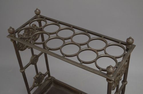 VICTORIAN CAST IRON UMBRELLA STAND - ADDITIONAL PHOTO 3