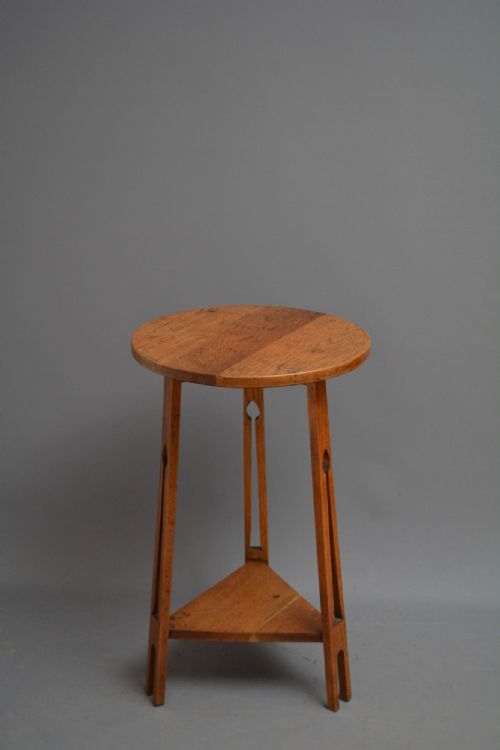 Arts and Crafts Oak Table / Occasional Table