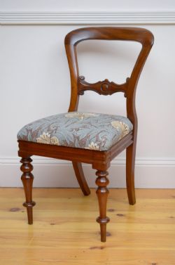 VICTORIAN MAHOGANY OCCASIONAL CHAIR
