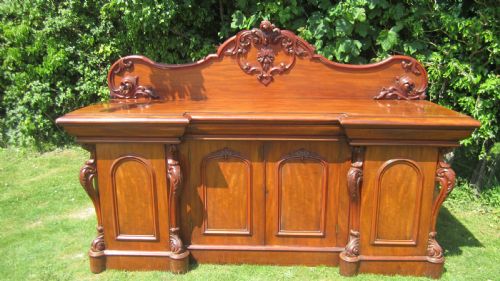 victorian mahogany sideboard - CATEGORY: ANTIQUE SIDEBOARDS - DATED 1880