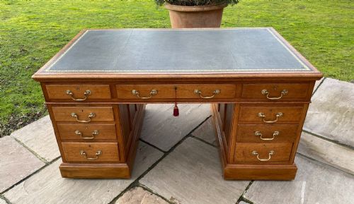 edwardian oak desk - CATEGORY: ANTIQUE DESKS - DATED EDWARDIAN