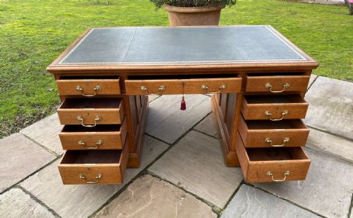 EDWARDIAN OAK DESK - ADDITIONAL PHOTO 5