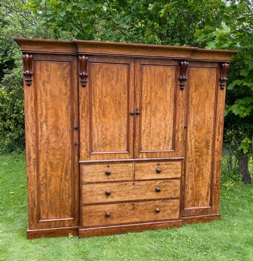 victorian mahogany breakfront wardrobe - CATEGORY: ANTIQUE WARDROBES - DATED VICTORIAN