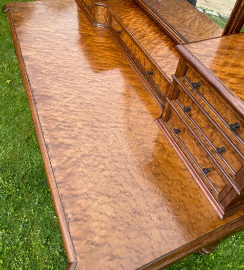 VICTORIAN DRESSING TABLE - ADDITIONAL PHOTO 3
