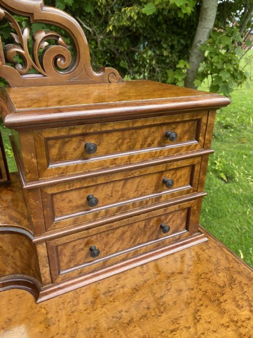 VICTORIAN DRESSING TABLE - ADDITIONAL PHOTO 5