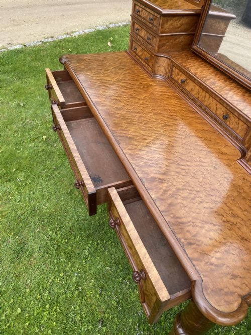 VICTORIAN DRESSING TABLE - ADDITIONAL PHOTO 8