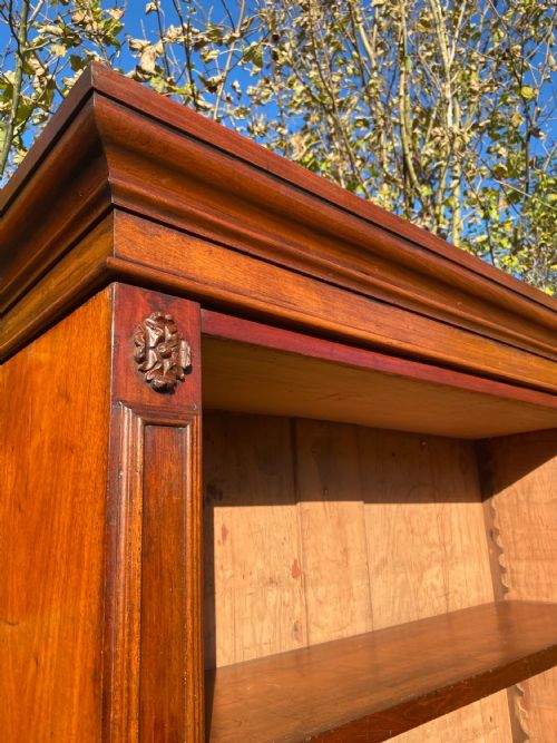 A PAIR OF VICTORIAN MAHOGANY BOOKCASES - ADDITIONAL PHOTO 2