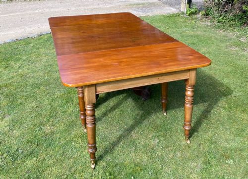 EARLY VICTORIAN IRISH MAHOGANY DINING TABLE - ADDITIONAL PHOTO 9