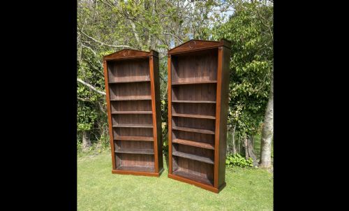 PAIR REGENCY MAHOGANY OPEN BOOKCASES - ADDITIONAL PHOTO 2