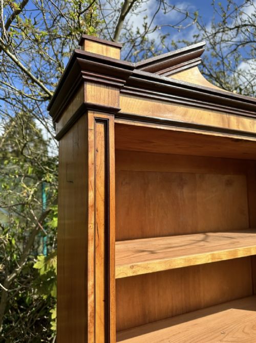 A PAIR OF VICTORIAN SATINWOOD BOOKCASES - ADDITIONAL PHOTO 1