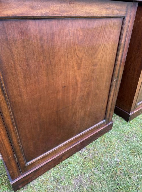 PAIR VICTORIAN MAHOGANY BOOKCASES - ADDITIONAL PHOTO 6
