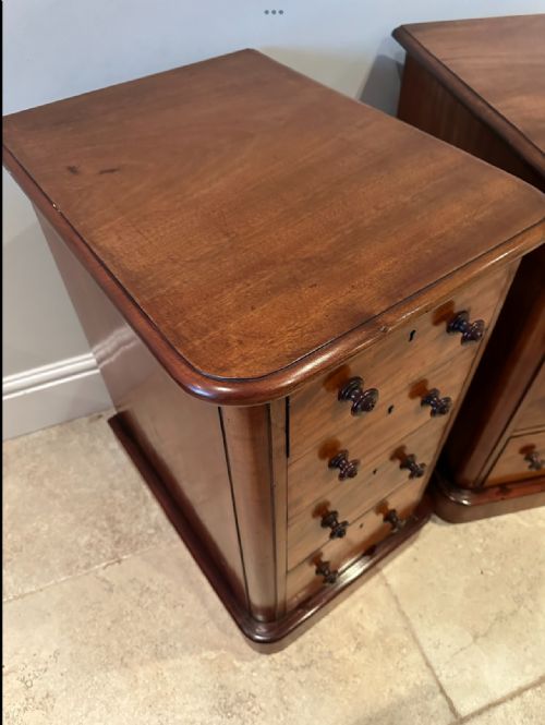 PAIR VICTORIAN BEDSIDE CHESTS - ADDITIONAL PHOTO 3