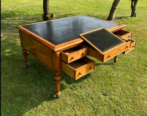 VICTORIAN BIRDSEYE MAPLE PARTNERS DESK - ADDITIONAL PHOTO 2