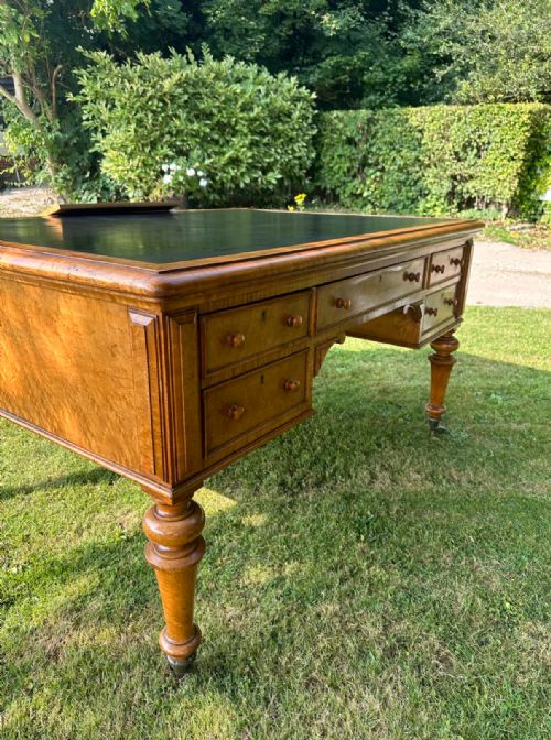 VICTORIAN BIRDSEYE MAPLE PARTNERS DESK - ADDITIONAL PHOTO 4