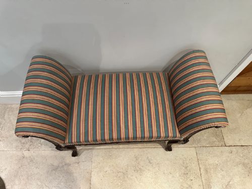 AN EDWARDIAN FRENCH WALNUT WINDOW SEAT - ADDITIONAL PHOTO 4